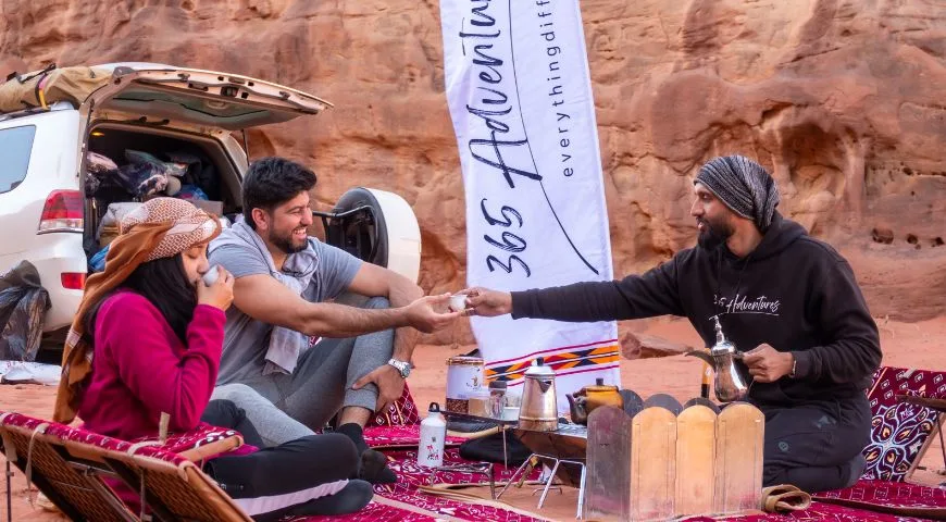 Bringing Back the Simple Arabian Desert Picnic Tradition - Keshta